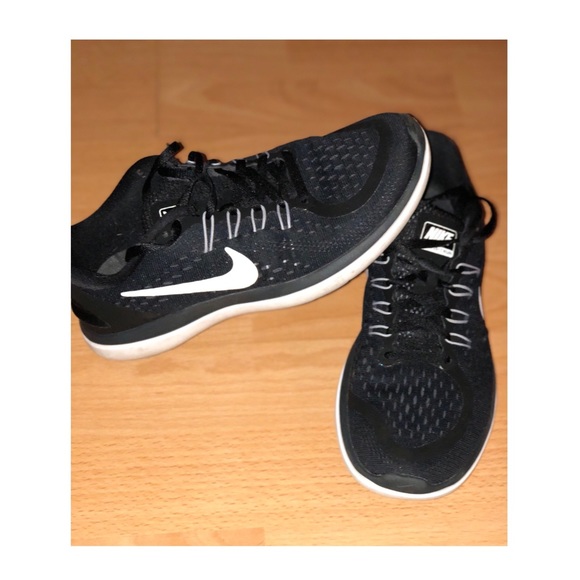 Nike Shoes - Women’s Nike